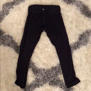 Lululemom Dark Purple Cropped Leggings